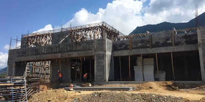Casa Club con Teravlock y vigueta Velosa — 74 porciento ahorro energetico